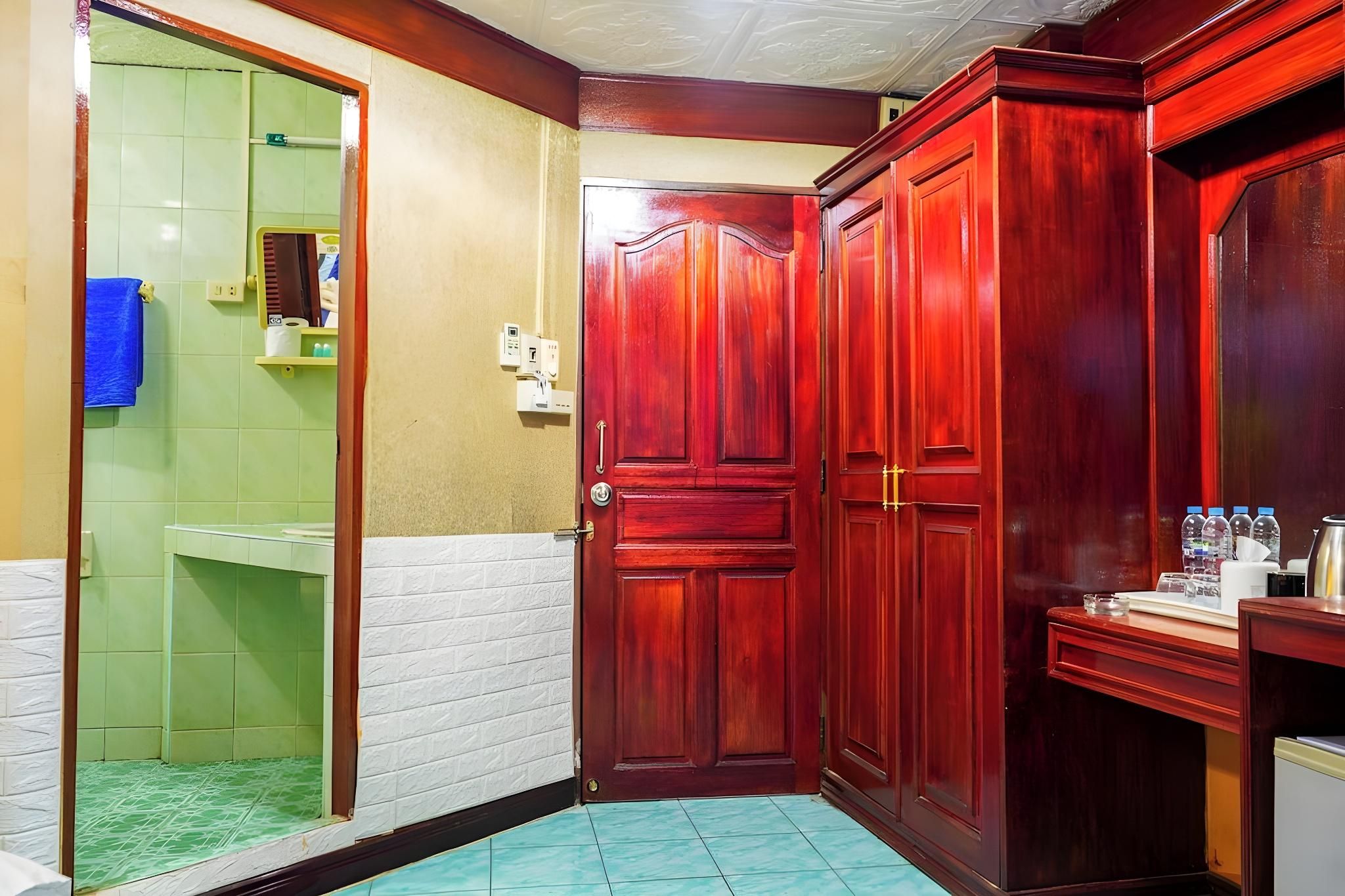 Marine Paradise Deluxe Double or Twin 3