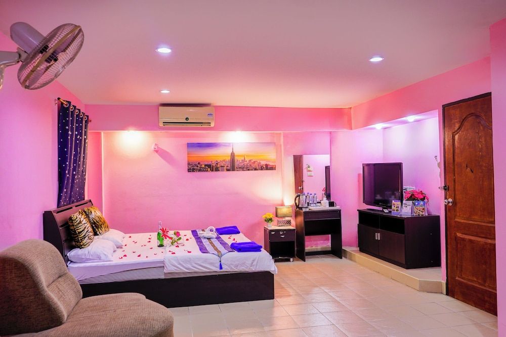 undefined Marine Paradise 4