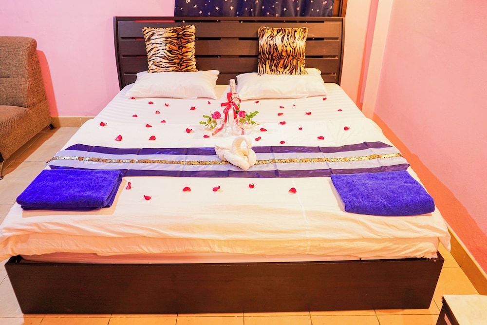 undefined Marine Paradise 5