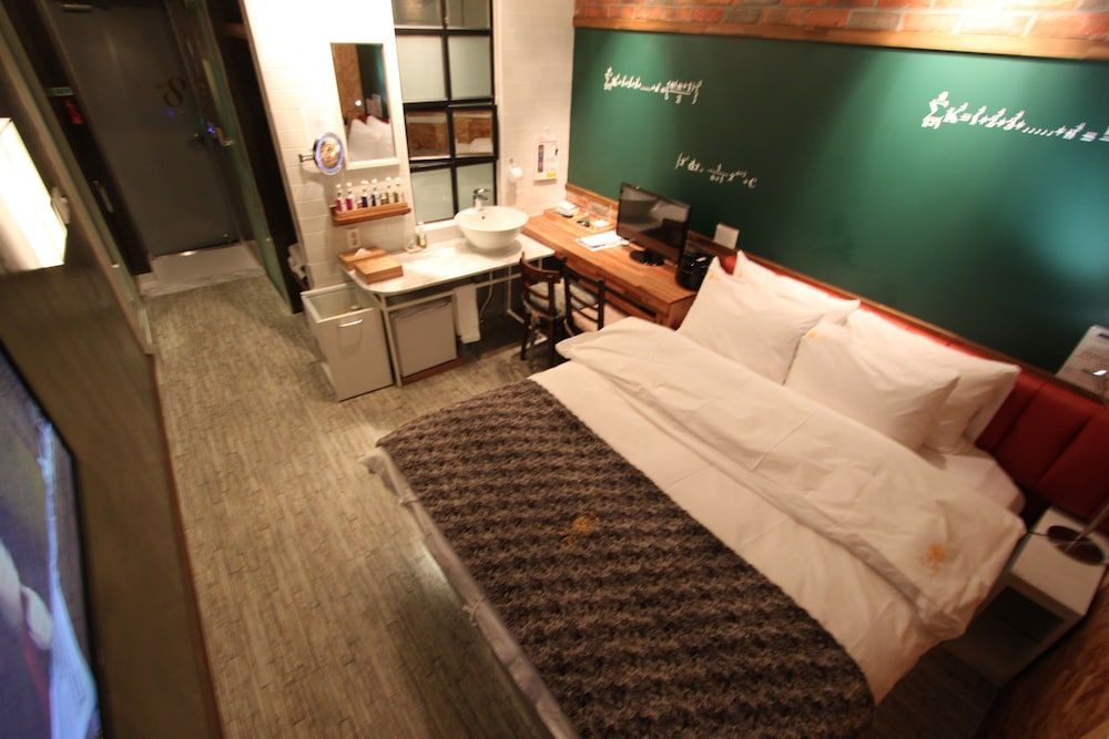 February Hotel Apsan Deluxe Single Room, 1 Bedroom 6