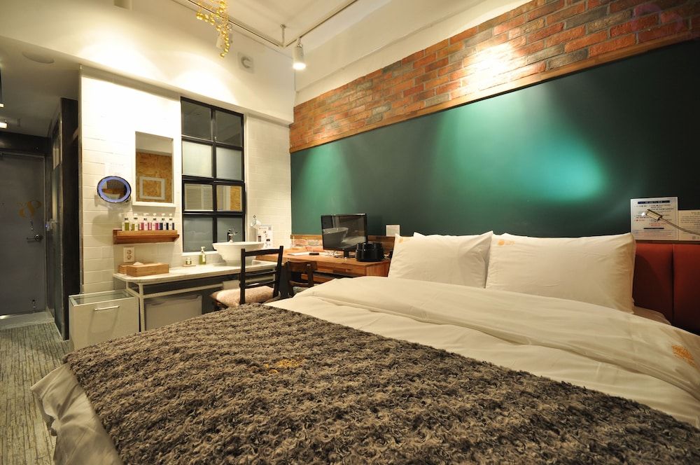 February Hotel Apsan Deluxe Single Room, 1 Bedroom 11