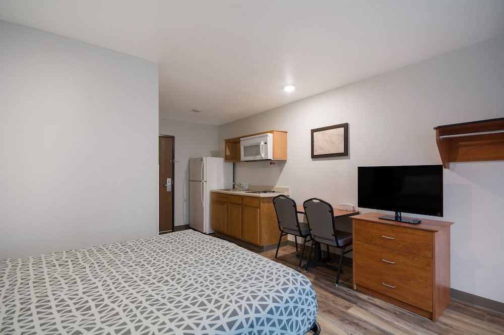 Suite, 1 Queen Bed, Non Smoking