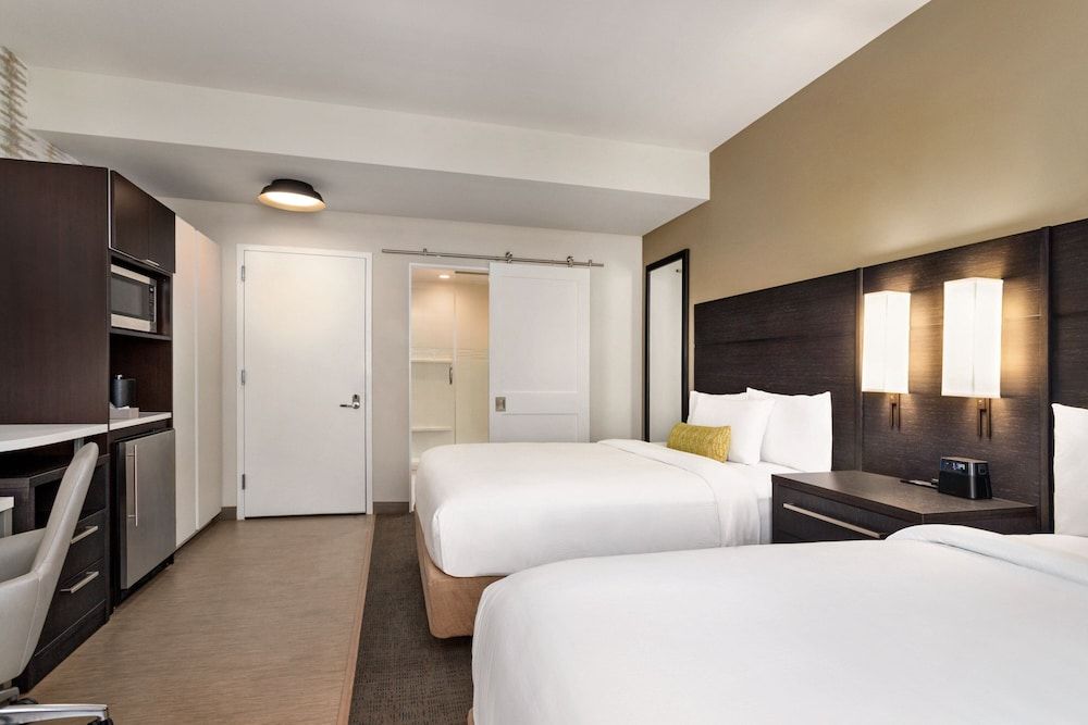 Room, 2 Queen Beds