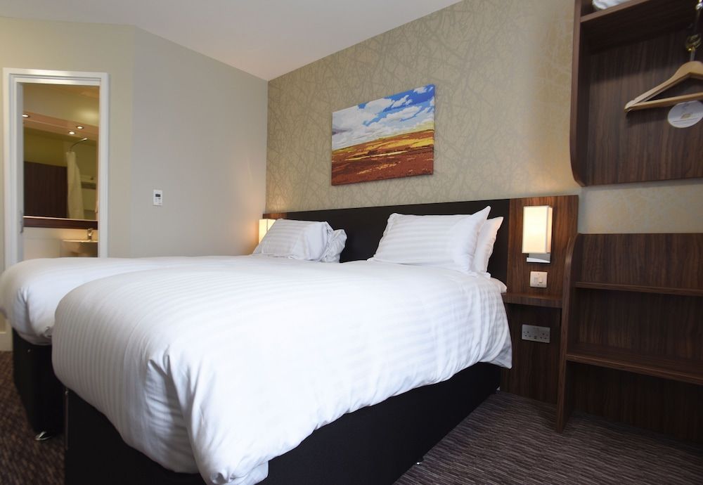 Sweet Chestnut, Dunfermline by Marston's Inns Double or Twin Room, Accessible 2