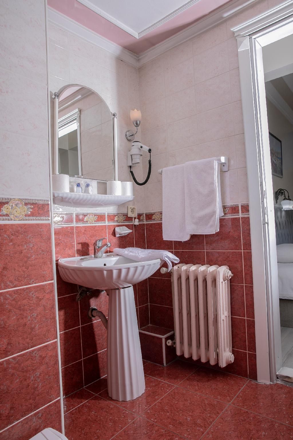 undefined Hali Hotel 5