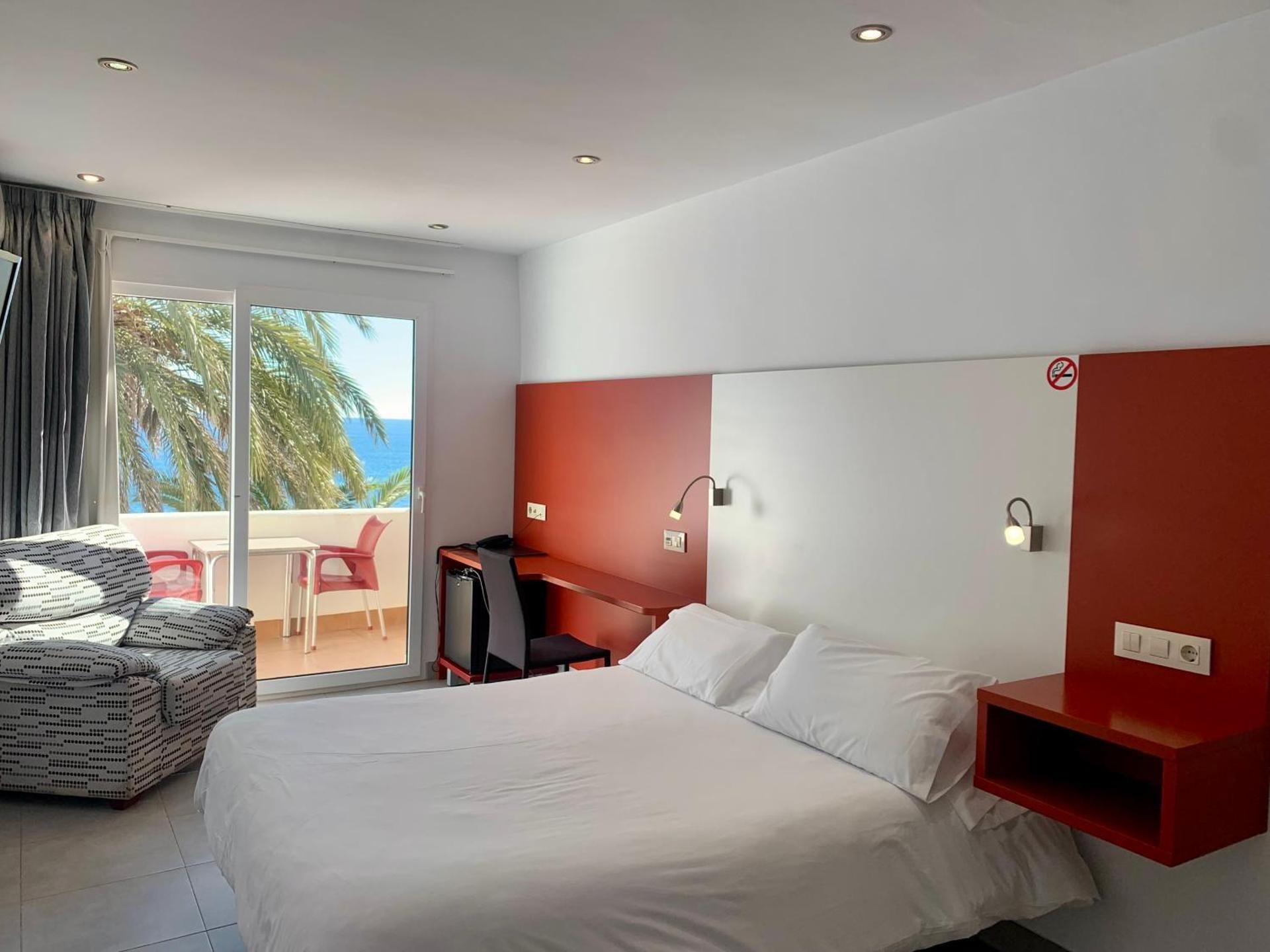 Hospedium Hotel Continental Double Room with Sea View