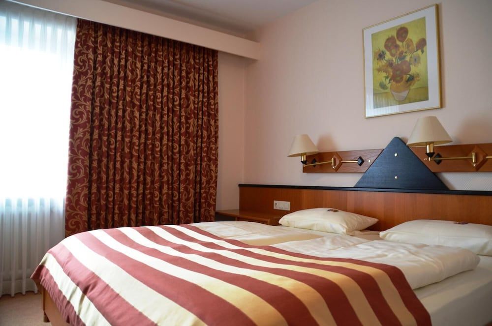 Economy Double Room (Guesthouse)