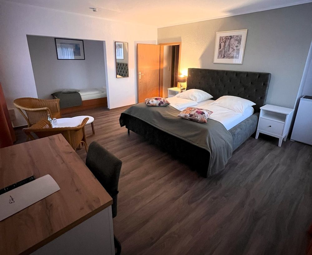 Economy Triple Room, Private Bathroom, Canal View