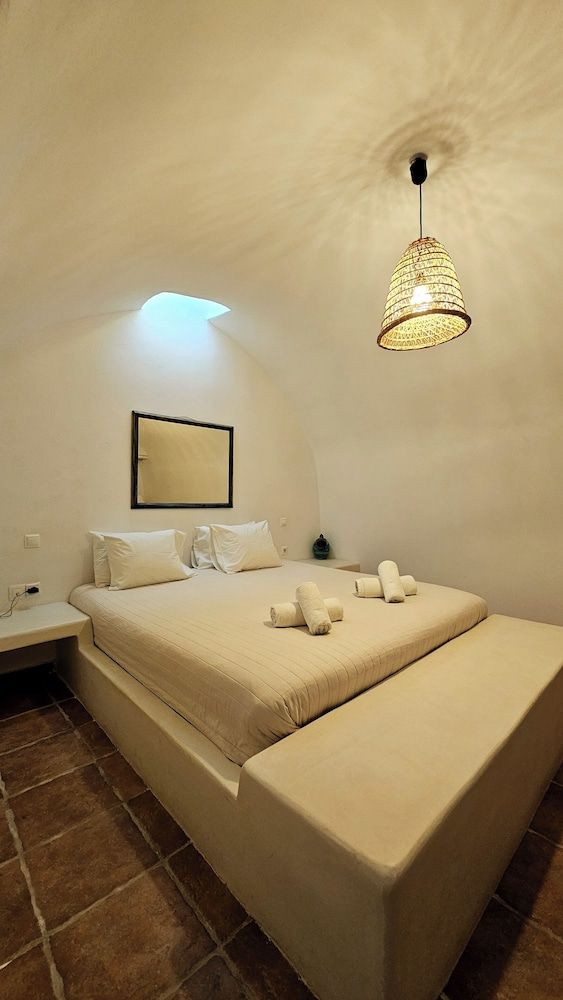 undefined Kalitsi Canaves 5