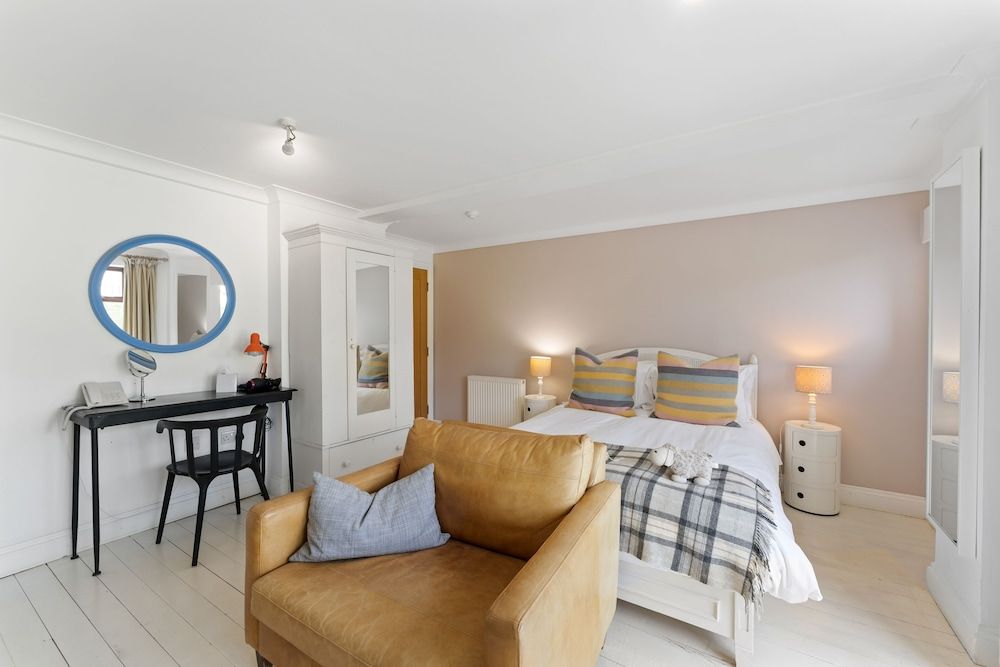 The Rosevine Studio 3