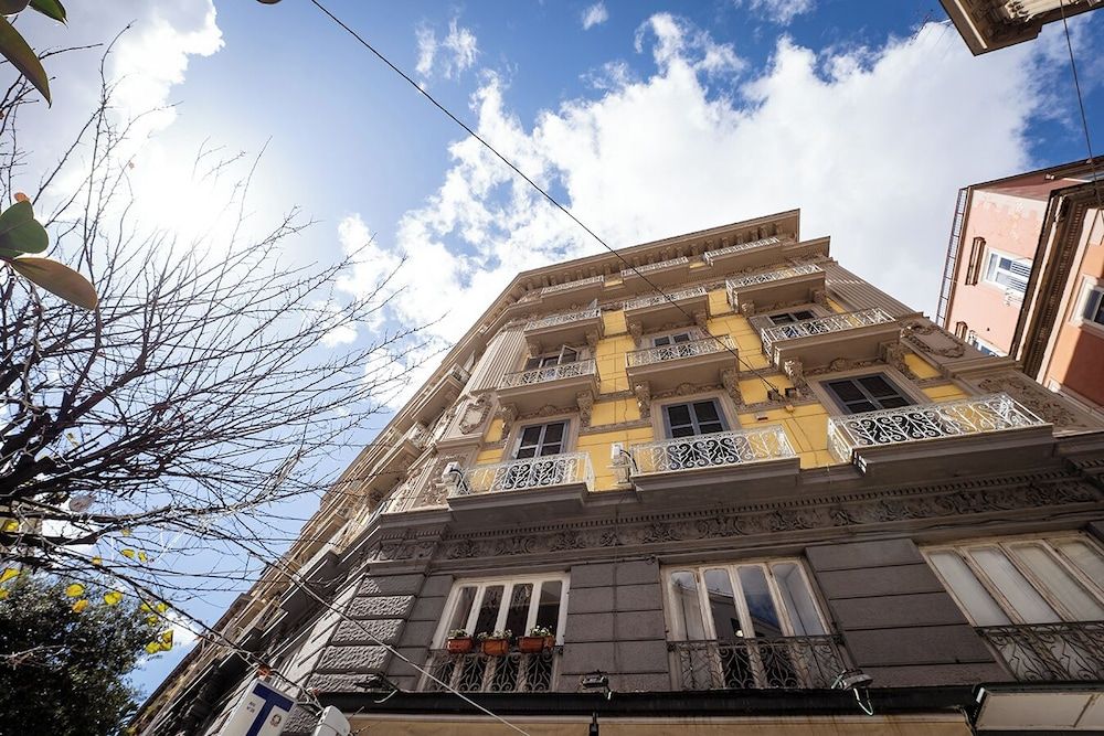 undefined H. G. Boutique Toledo Napoli Centro 6