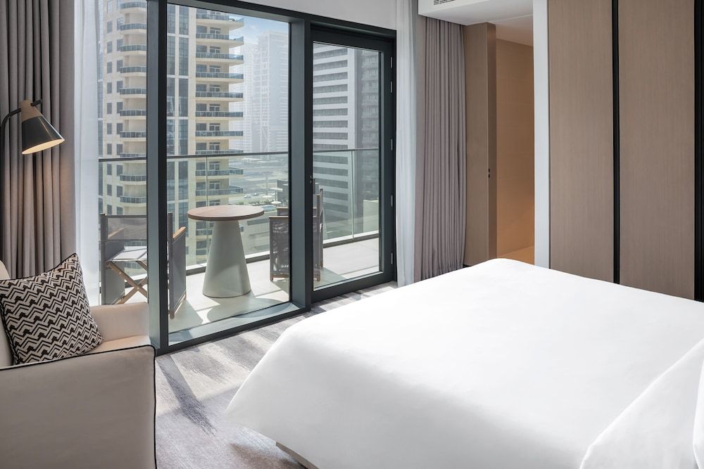 Vida Dubai Marina & Yacht Club Deluxe Room City View King