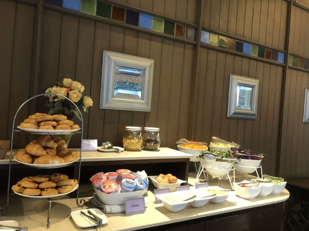 undefined Sawasdee Hotel @ Sukhumvit Soi 8 9