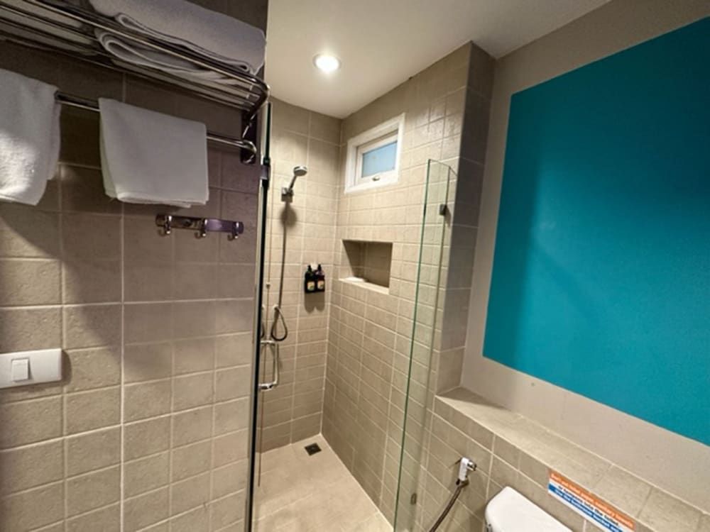 Sawasdee Hotel @ Sukhumvit Soi 8 Superior Twin Room, 2 Twin Beds 8