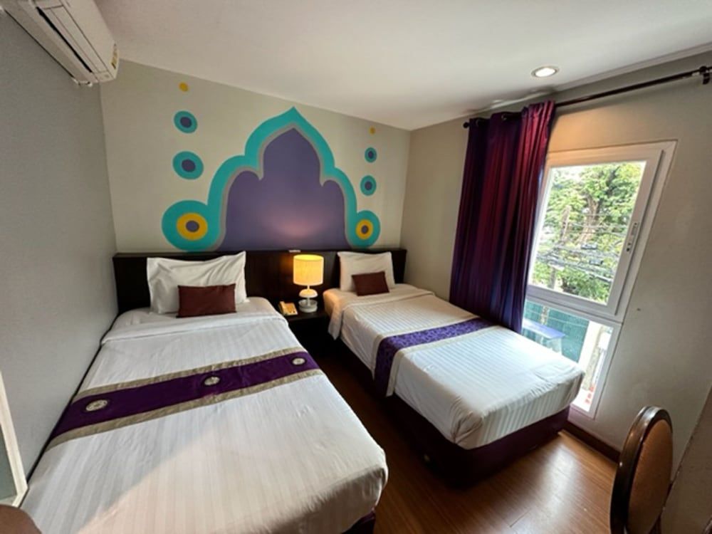 Sawasdee Hotel @ Sukhumvit Soi 8 Superior Twin Room, 2 Twin Beds 5