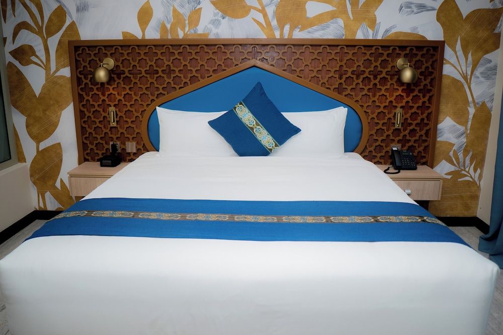 Golden Tulip Zanzibar Airport Junior Suite, 1 King Bed with Sofa bed 3