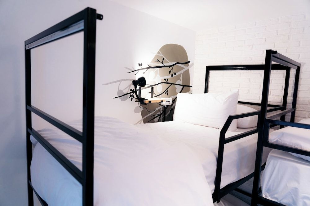 Selina Salta 6 Bed Mixed Community Dorm 4