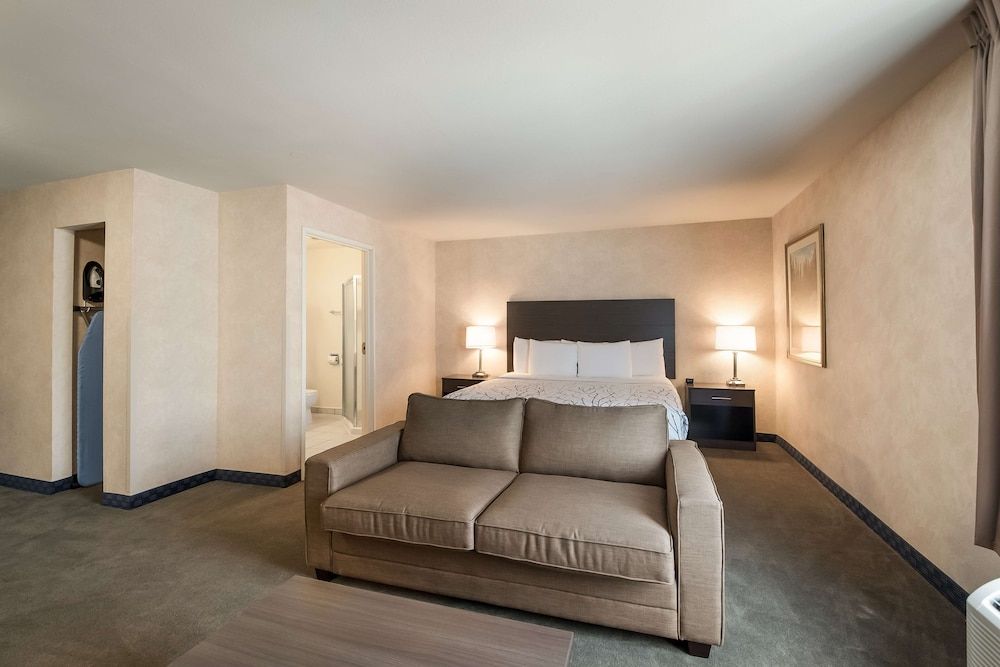 Surestay Plus Hotel By Best Western Seatac Airport Suite, 1 King Bed, Non Smoking, Refrigerator & Microwave (with Sofabed)