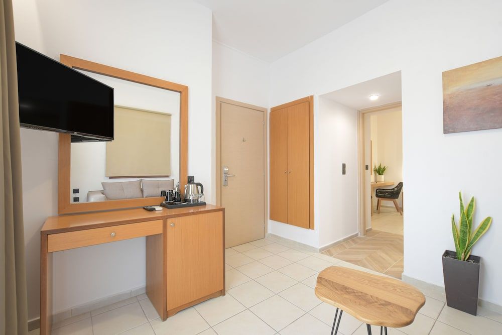 Georgia's Garden by Omilos Hotels Junior Suite 13