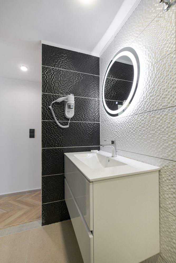 Georgia's Garden by Omilos Hotels Junior Suite 11