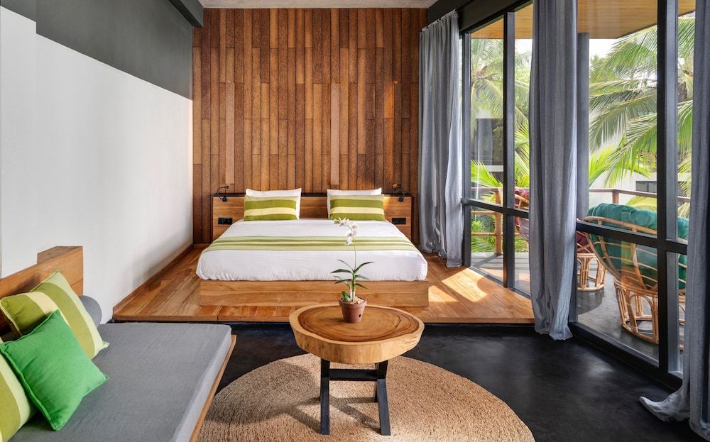 Oceanfront View Room