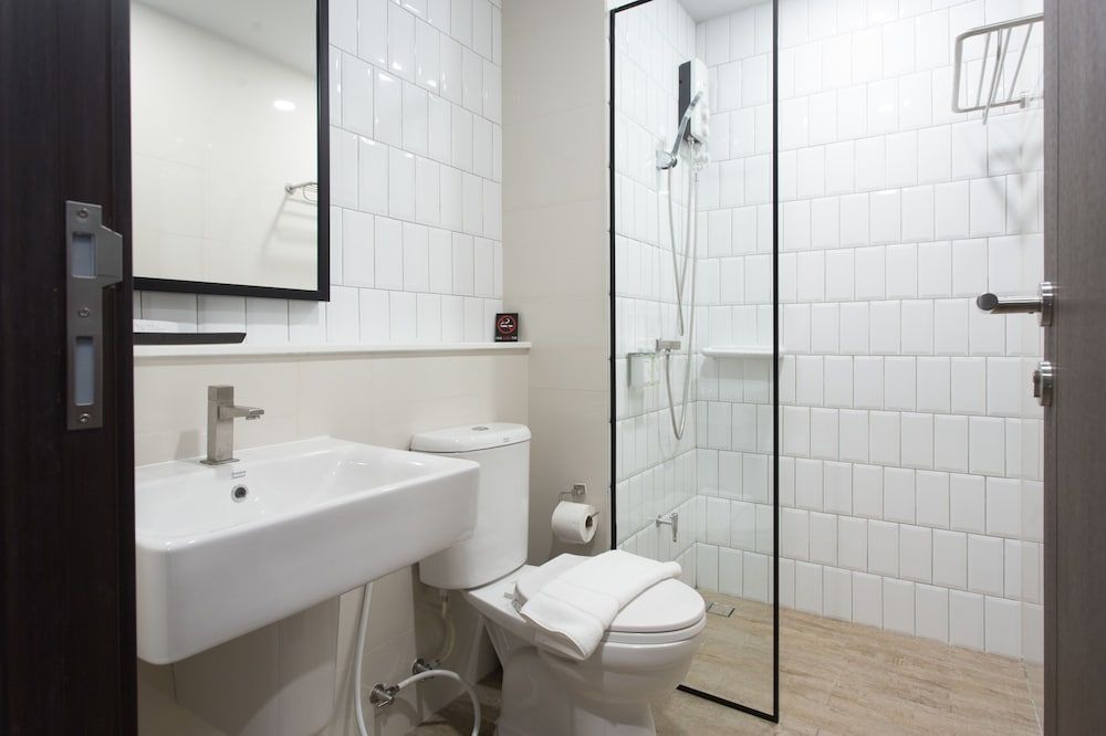 The Journey Hotel Bangna Standard Twin Room, 2 Twin Beds, Non Smoking 5