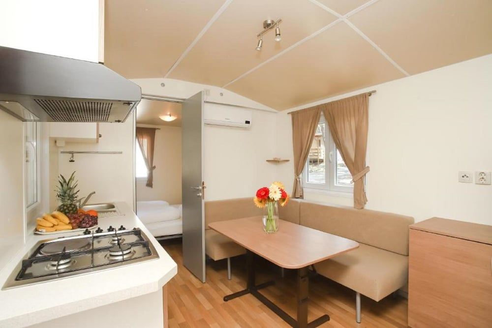 Standard Mobile Home, 2 Bedrooms