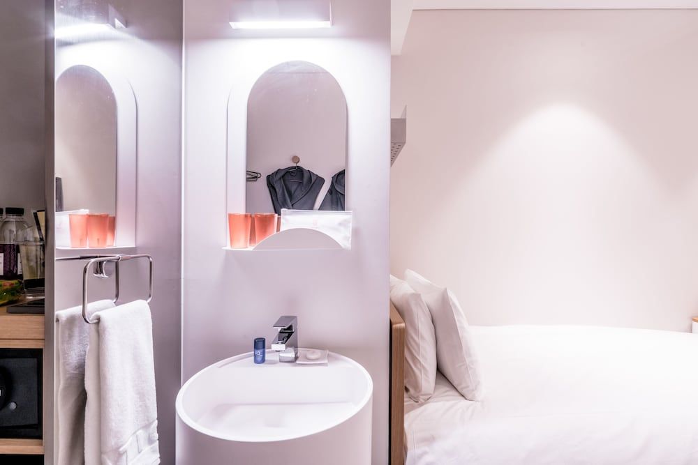 Patio7 Hotel Standard Twin Room 19