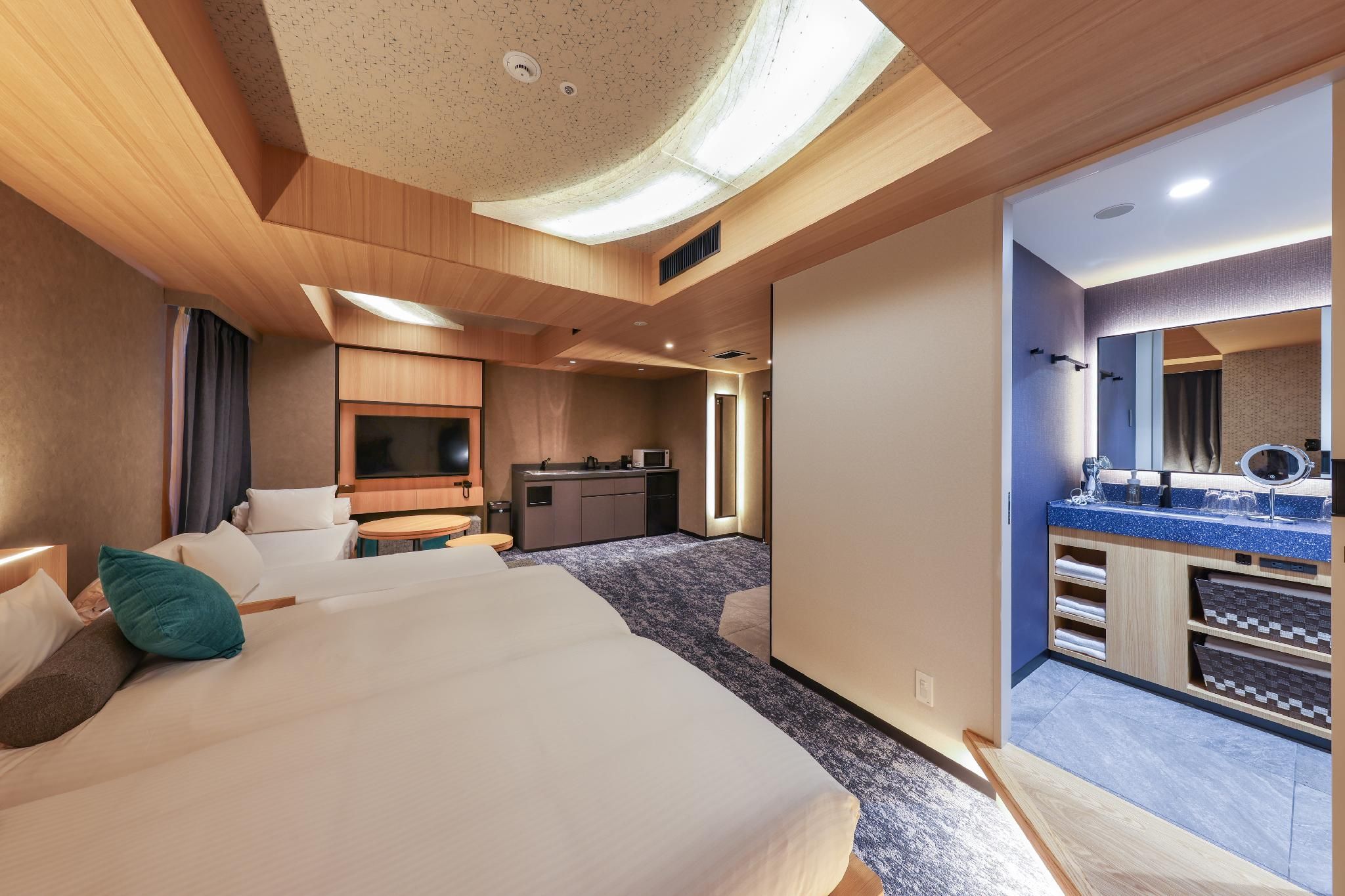 Deluxe Forth Room, 48 sqm, 4 Beds Plus 2 Sofa Beds