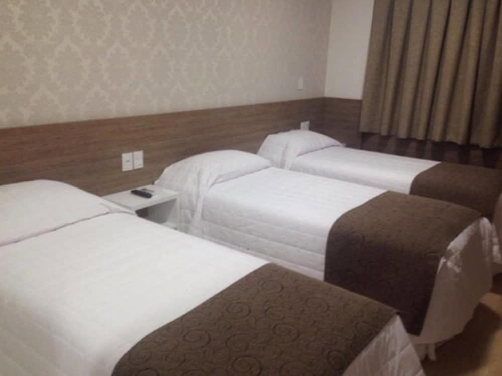 Standard Triple Room (APARTAMENTO TRIPLO SOLTEIRO)
