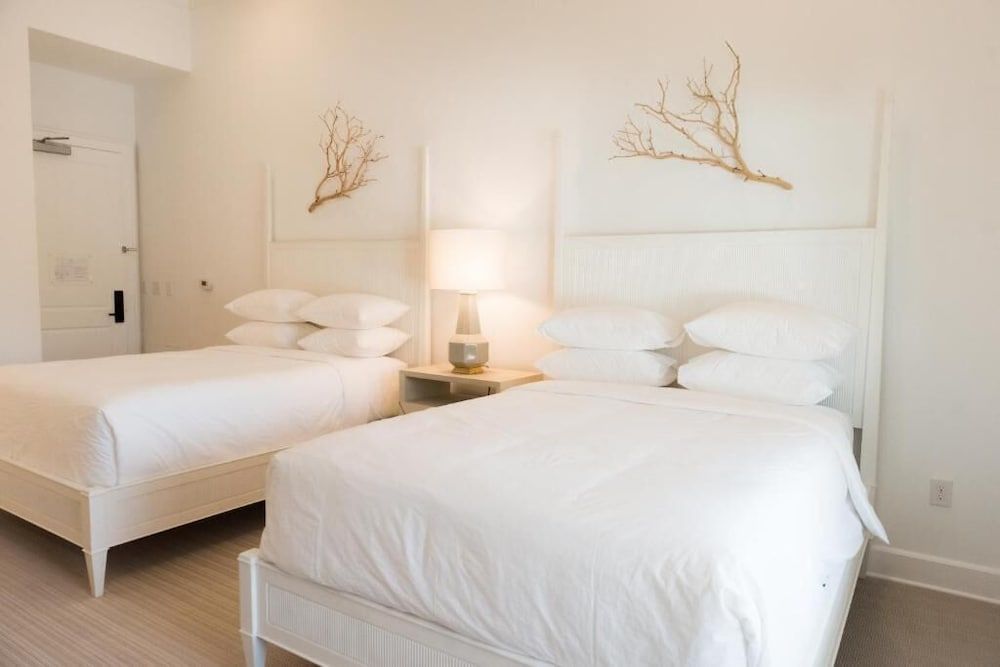 Oyster Bay Boutique Hotel Luxury Room, Garden View 4