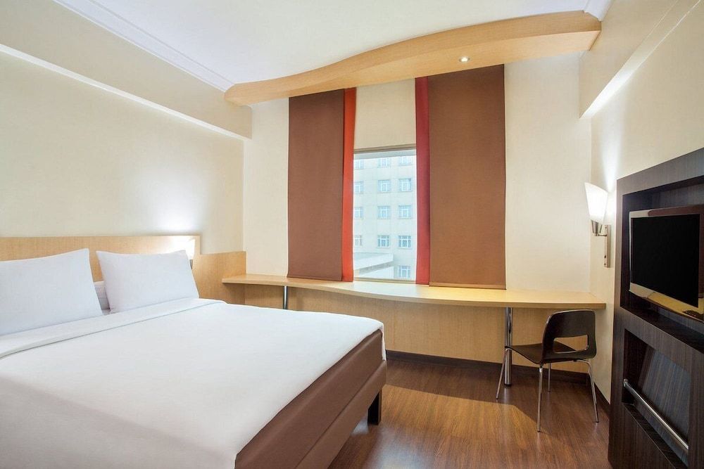 Tamarin Hotel Jakarta manage by Vib Hospitality Management Superior Double Room, 1 Queen Bed 2