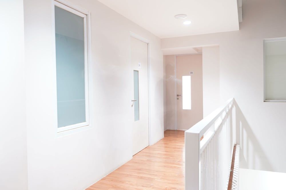 UROOMS Senayan Standard Double Room 17