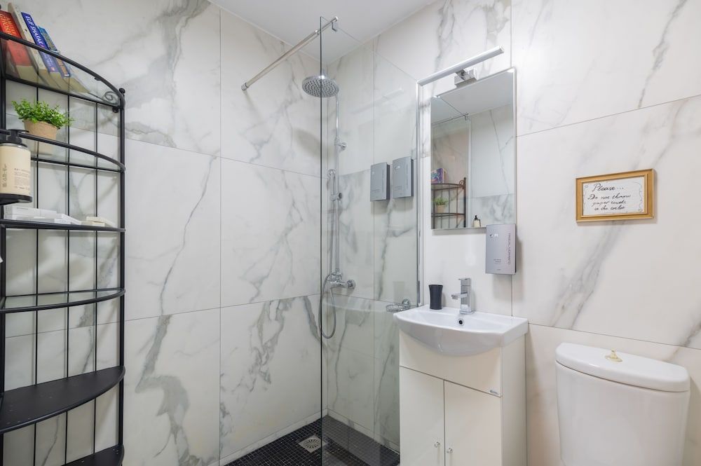 Plaka Arch Suites Junior Suite 8