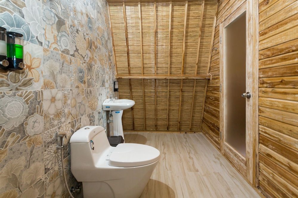 The Dewi Sun Sun Suite Romantic Studio Suite, Sea View 6