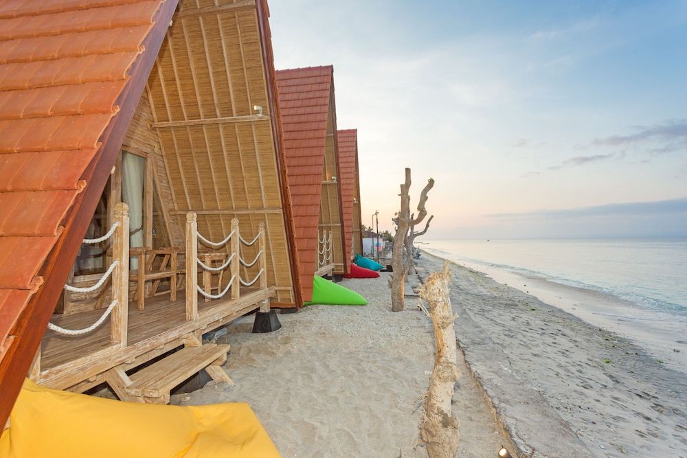 The Dewi Sun Sun Suite Romantic Studio Suite, Sea View 4