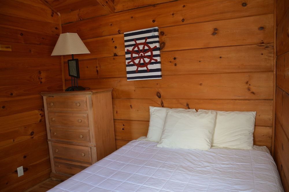 Camp Mack Lodge, Marina & RV Resort Cabin, 2 Bedrooms (Cabin 60)