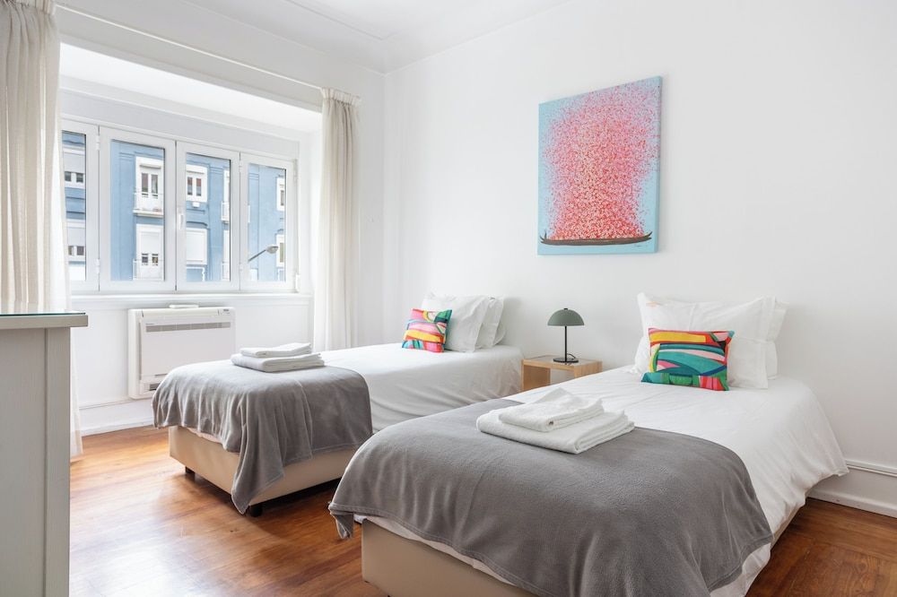 Casa da Avenida Lisboa Family Apartment, 4 Bedrooms, Kitchen, City View 2