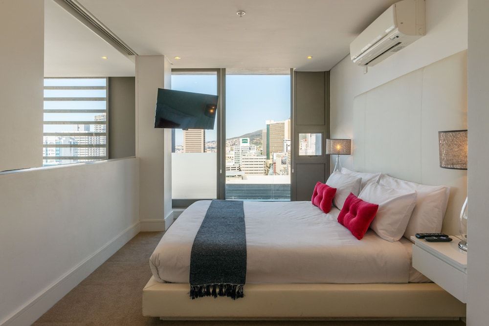 Mirage - WHosting Royal Penthouse, 2 Bedrooms, Kitchen, Ocean View 3