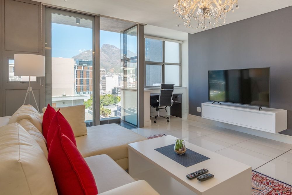 Mirage - WHosting Luxury Suite, 1 Bedroom, Kitchen, Mountain View 15