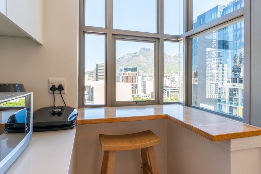 Mirage - WHosting Luxury Suite, 1 Bedroom, Kitchen, Mountain View 14