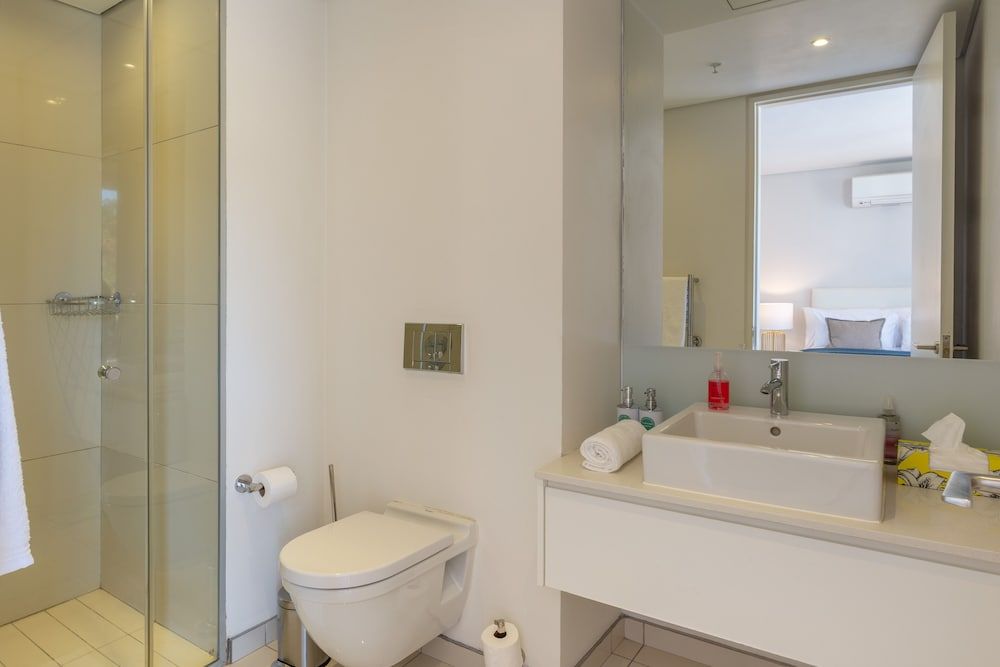 Mirage - WHosting Luxury Suite, 1 Bedroom, Kitchen, Mountain View 9