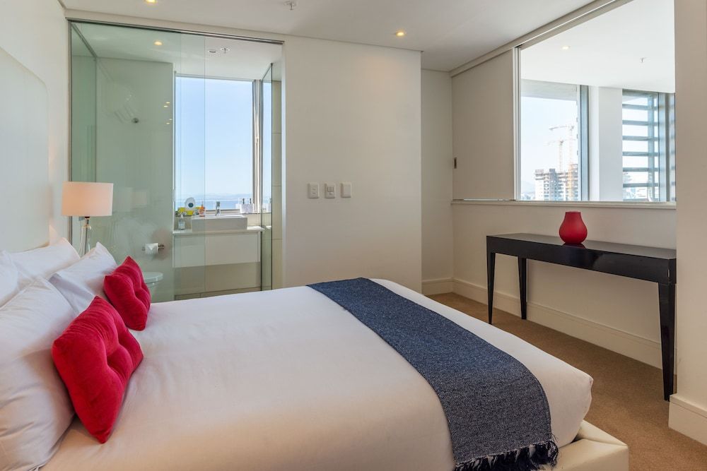 Mirage - WHosting Royal Penthouse, 2 Bedrooms, Kitchen, Ocean View