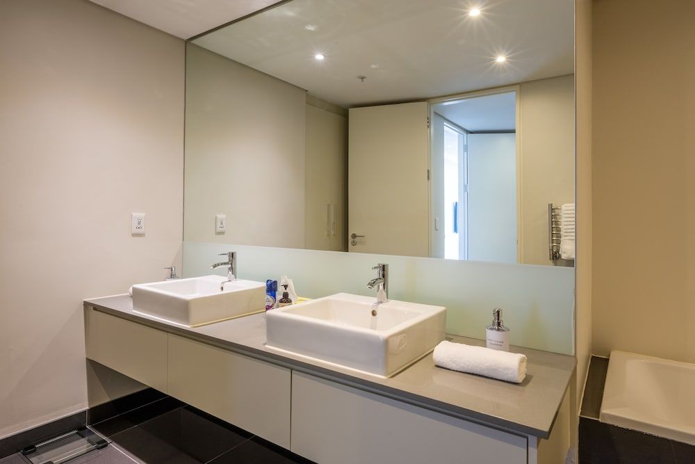 Mirage - WHosting Presidential Penthouse, 3 Bedrooms, Kitchen, Ocean View 8