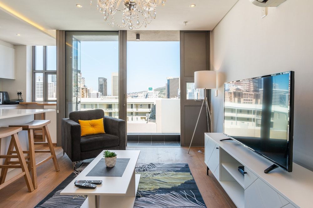 Mirage - WHosting Luxury Suite, 1 Bedroom, Kitchen, Mountain View 17