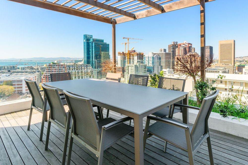 Mirage - WHosting Royal Penthouse, 2 Bedrooms, Kitchen, Ocean View 8