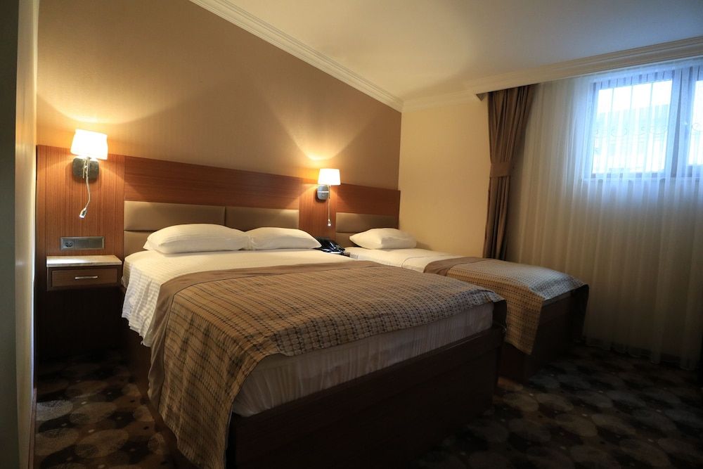 NL Amsterdam Hotel Economy Twin Room 3