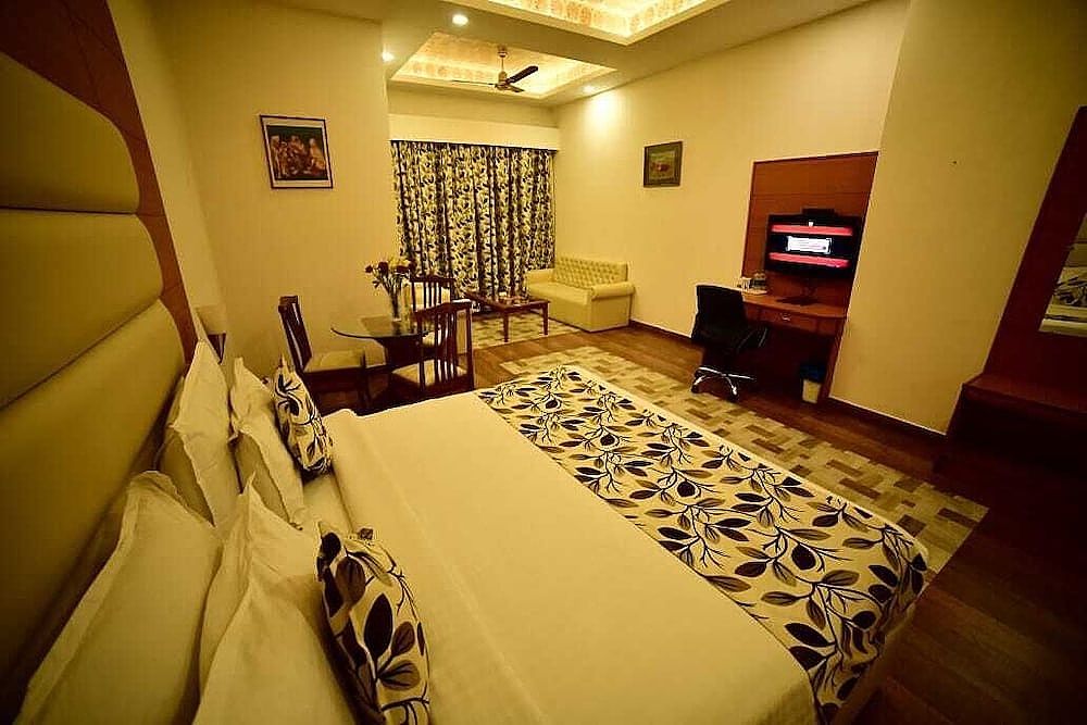 Studio Room