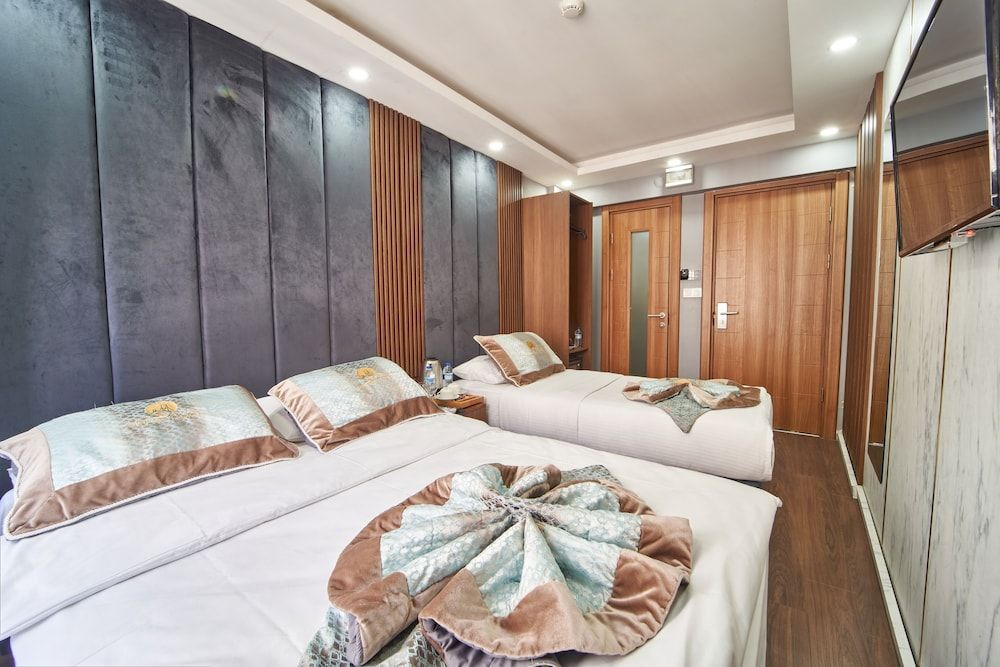Istanbul Sirkeci Otel Standard Triple Room 7