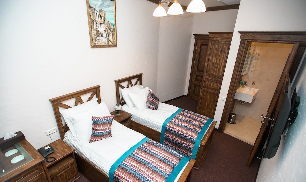 Maajid Hotel & Restaurant Standard Twin Room, 2 Twin Beds, Non Smoking, Ensuite